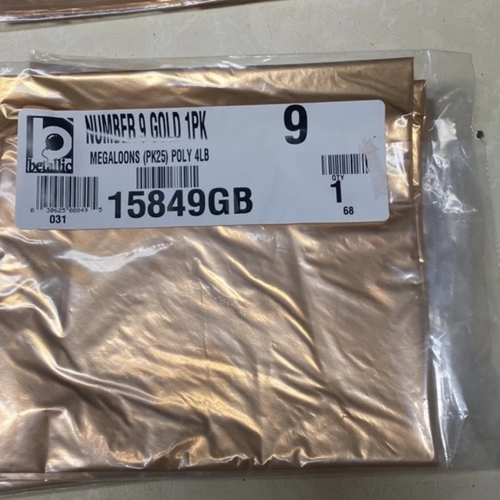 Mylar 40 “ helium balloons gold